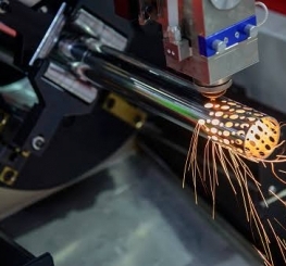 FIBER LASER TUBE CUTTING